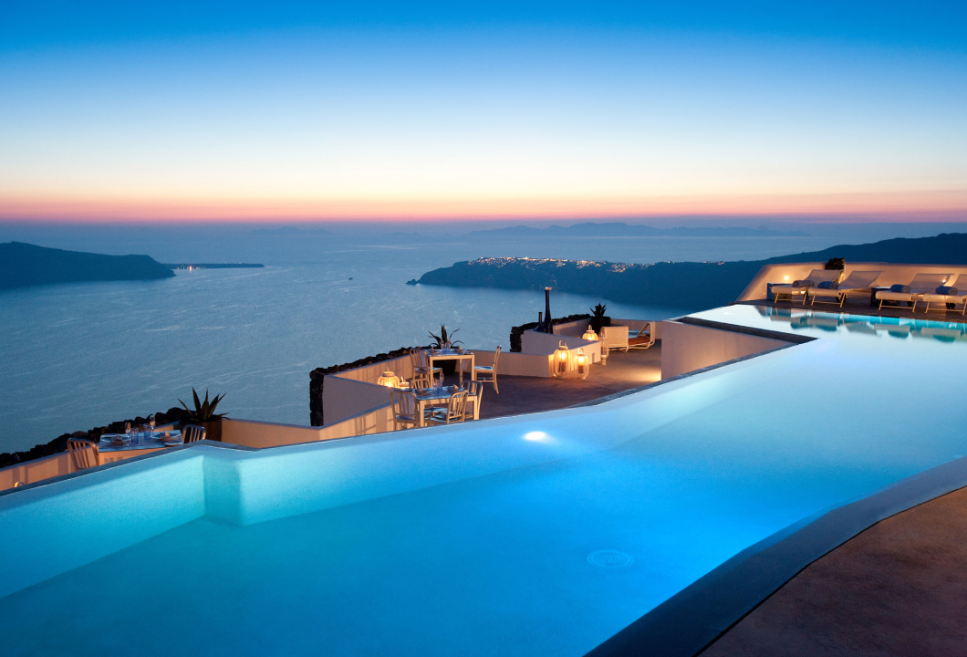 Santorini Balayı Tatili