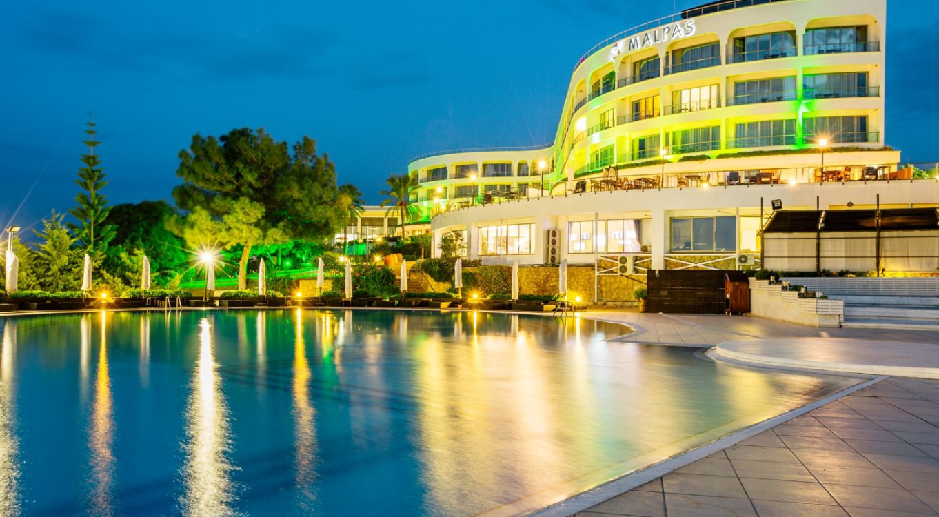 Malpas Hotel &amp; Casino