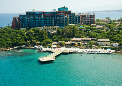 Merit Crystal Cove Hotel &amp; Casino